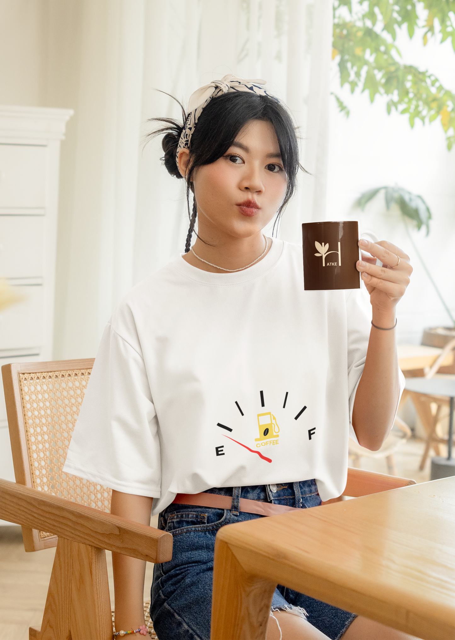 White unisex coffee lover tshirt half sleeve